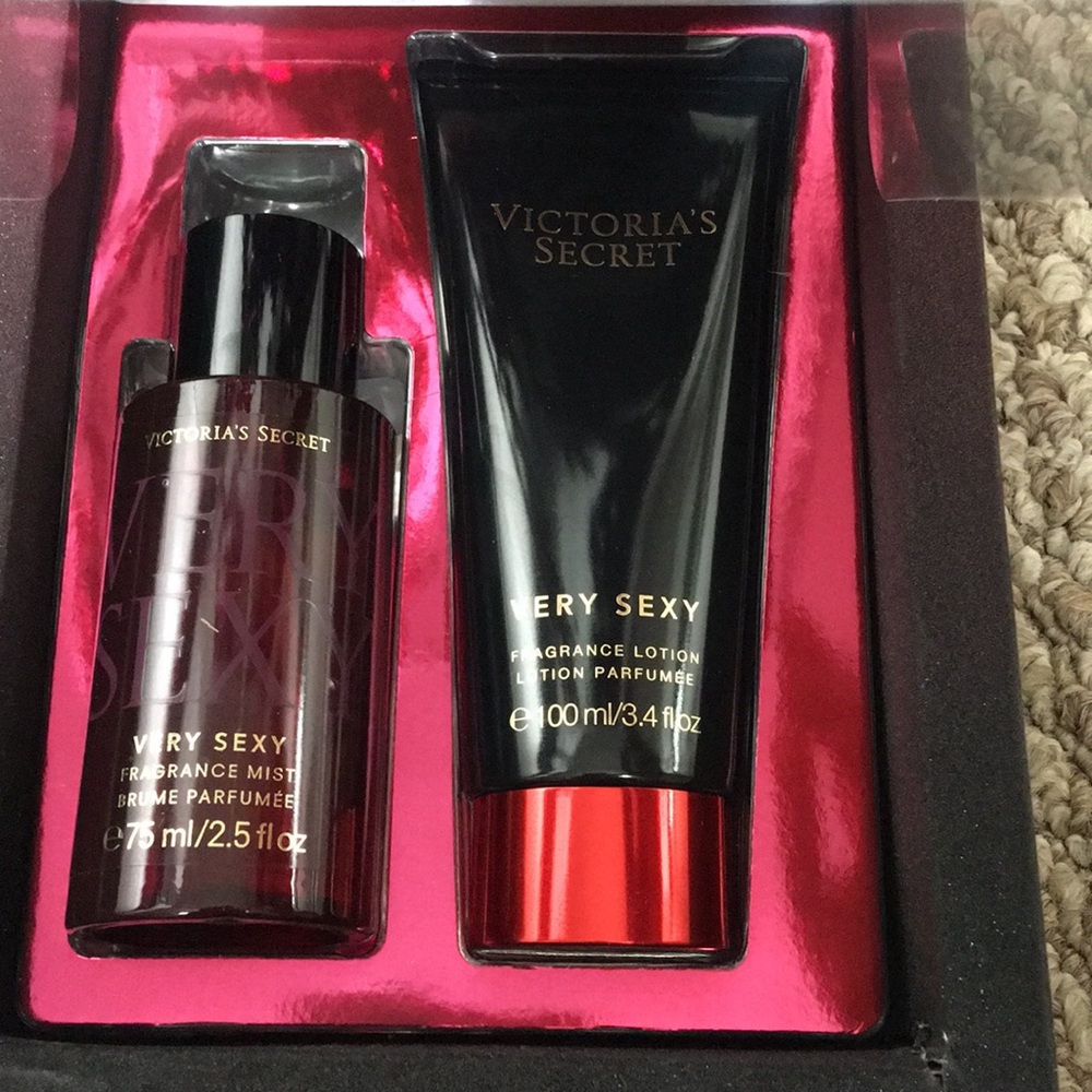 Victoria secret very sexy mist and lotion